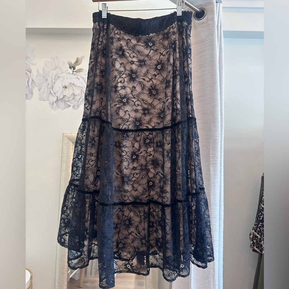 Elegant Black Lace Skirt